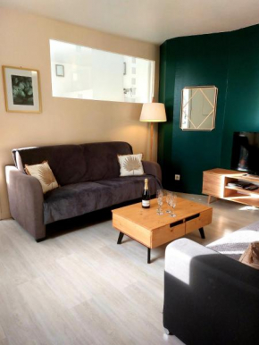 Отель Les Belles Terrasses Dieppe ,3 appartements , LE VEGETAL de 1 à 8 personnes , LE TROPICAL de 1 à 6 personnes , LE FLORAL avec TERRASSE de 1 à 3 personnes , quartier calme au stationnement gratui